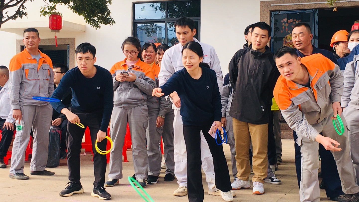 趣味套圈(1).jpg 趣味套圈(1).jpg